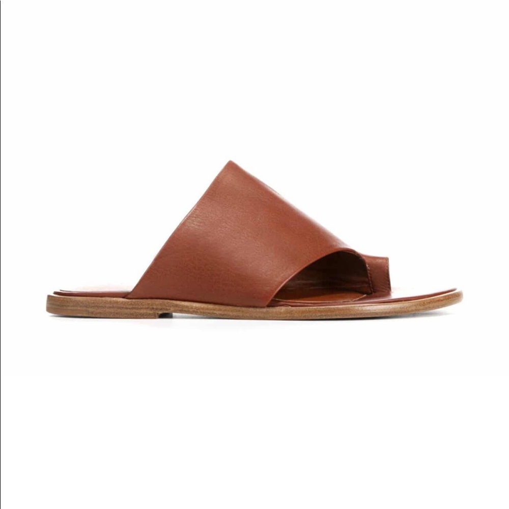 Vince Sandals with Toe Loops S3 - Picture 3 of 9